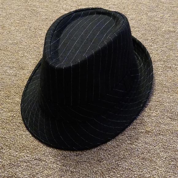 Accessories - Pinstripe fedora